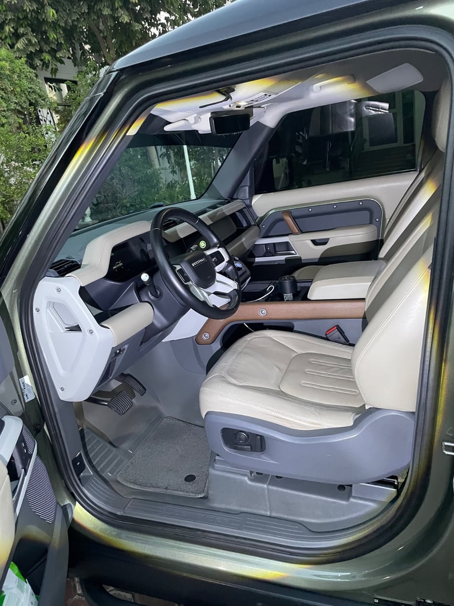 Same driver-side floor and step after interior cleaning
